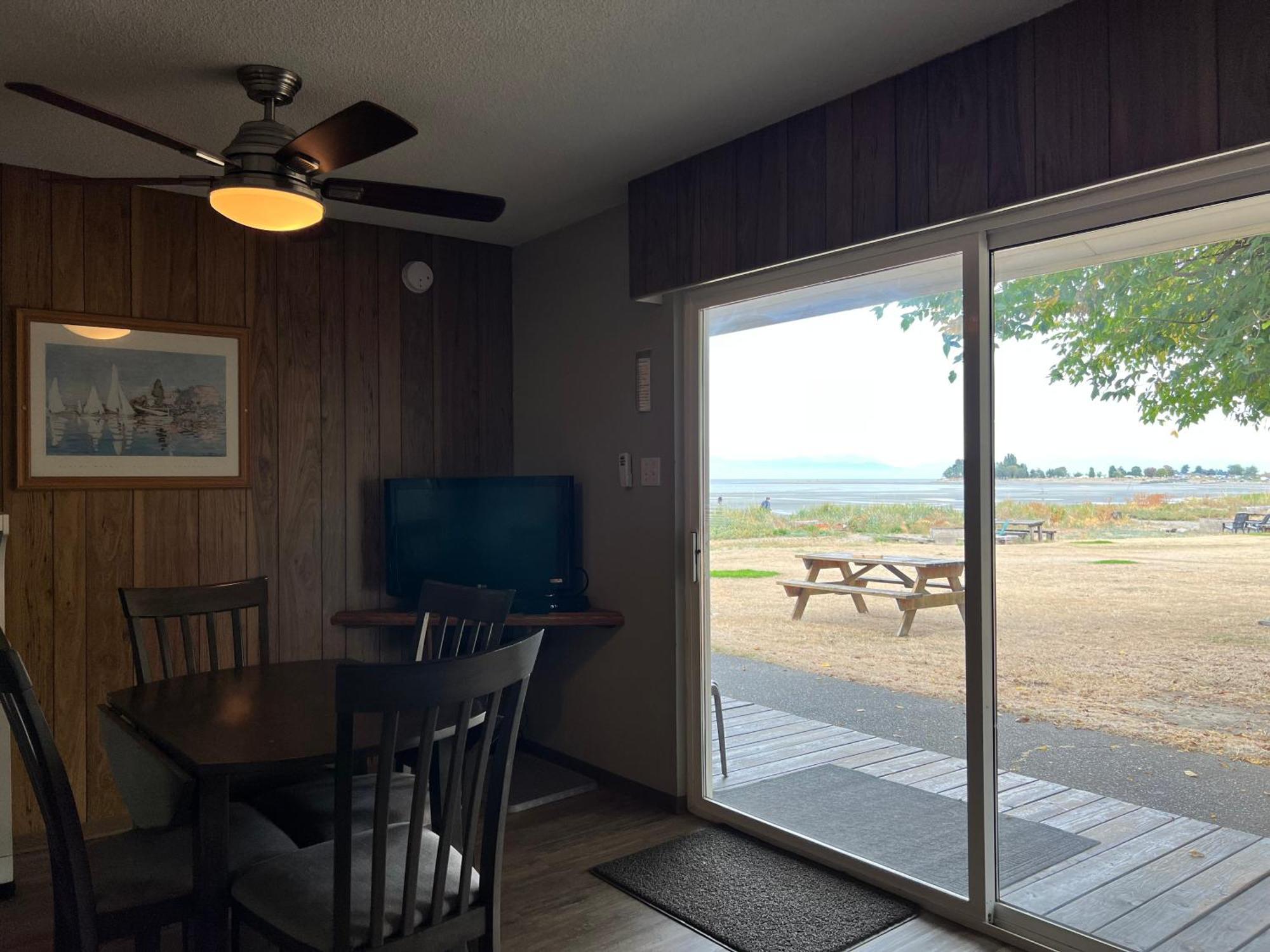 Sea Edge Motel Parksville Camera foto